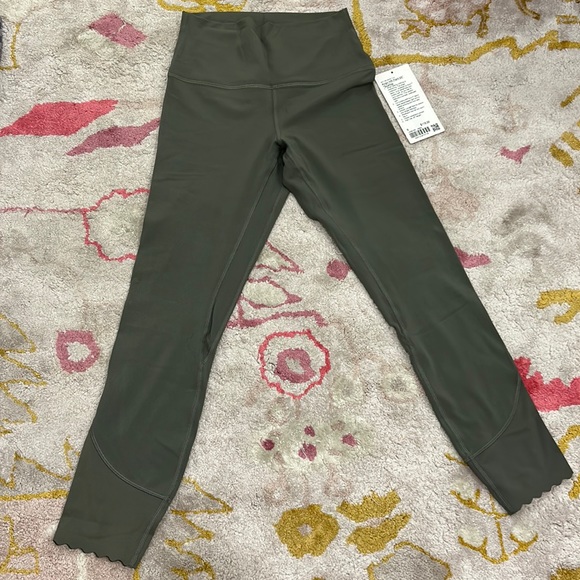lululemon athletica Pants - Lululemon Scalloped Aligns